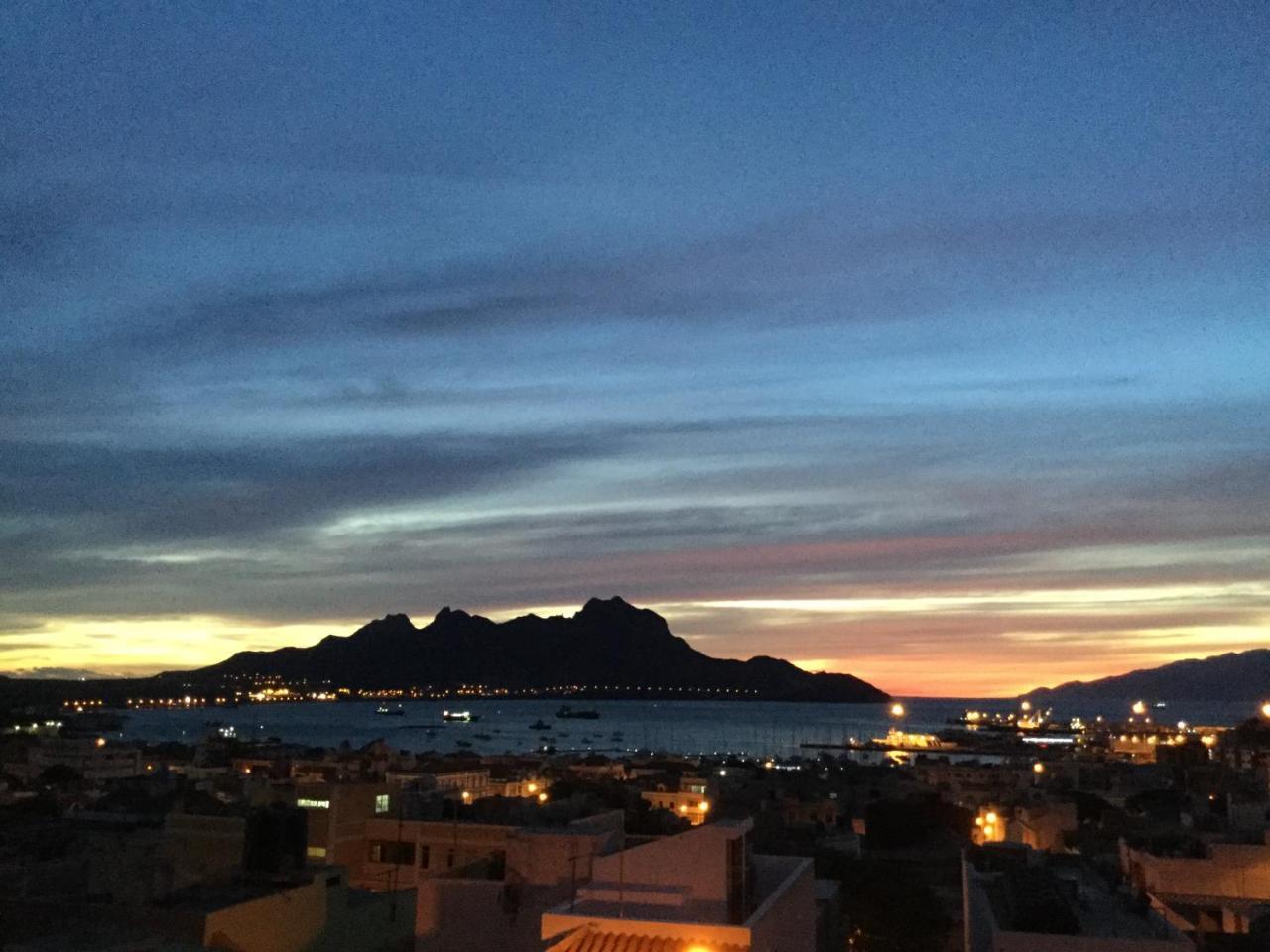 Vila Mira Mar Mindelo Bagian luar foto