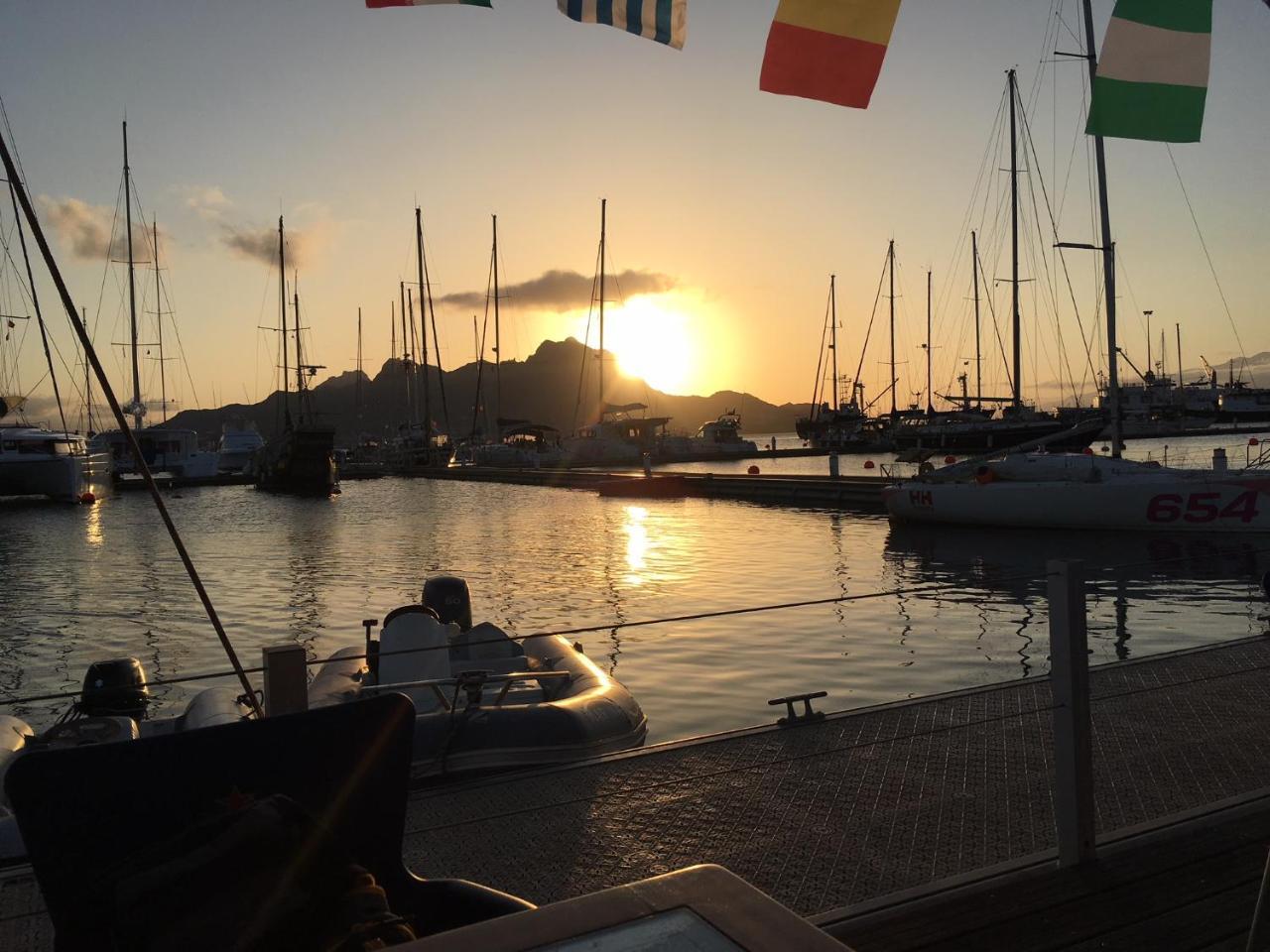 Vila Mira Mar Mindelo Bagian luar foto
